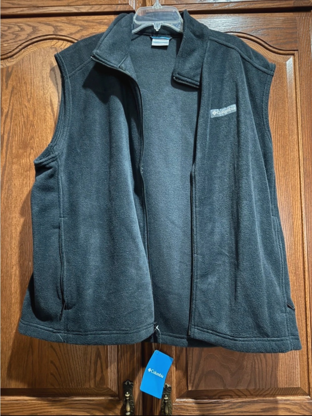 Columbia Men's Black Fleece Vest - Zip Front Outdoor Layer